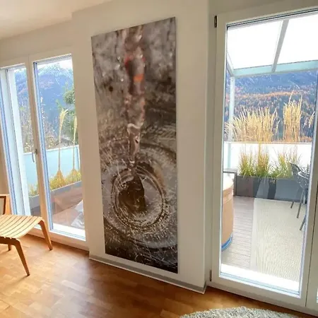 Chasa Splerin Mit Whirlpool Auf Terrasse