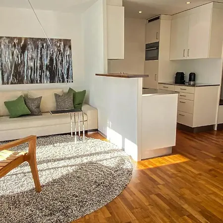 Chasa Splerin Mit Whirlpool Auf Terrasse