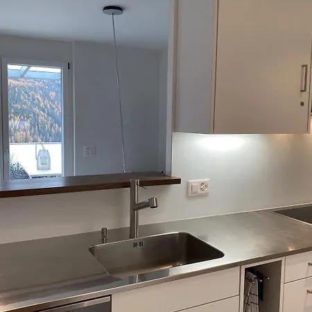 Daire Chasa Splerin Mit Whirlpool Auf Terrasse Scuol