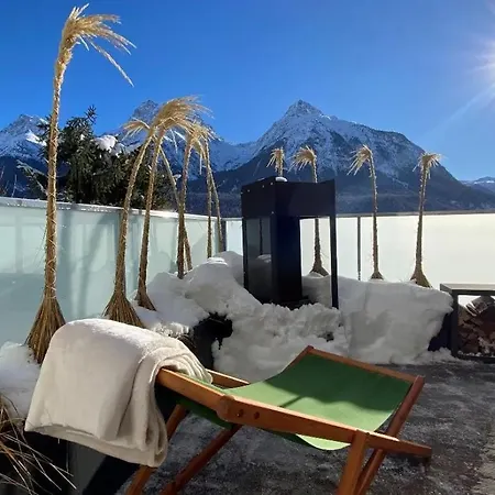 Chasa Splerin Mit Whirlpool Auf Terrasse Apartmán