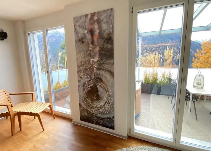 Chasa Splerin Mit Whirlpool Auf Terrasse