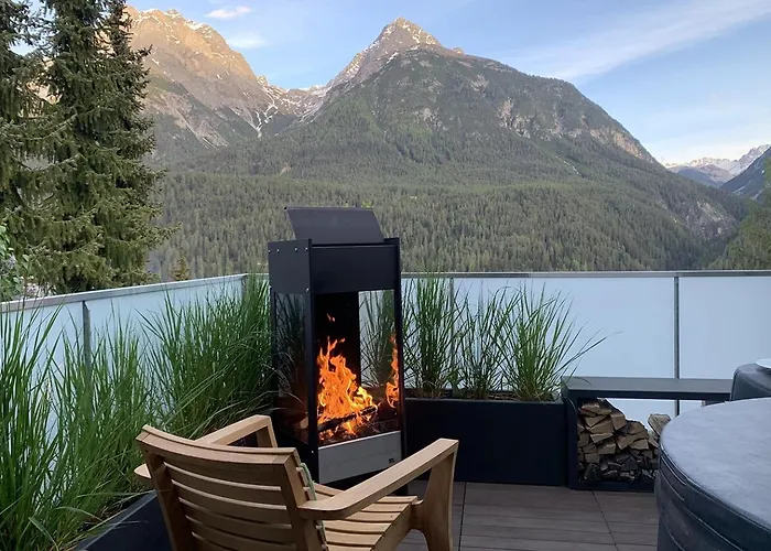 Chasa Splerin Mit Whirlpool Auf Terrasse Apartment *